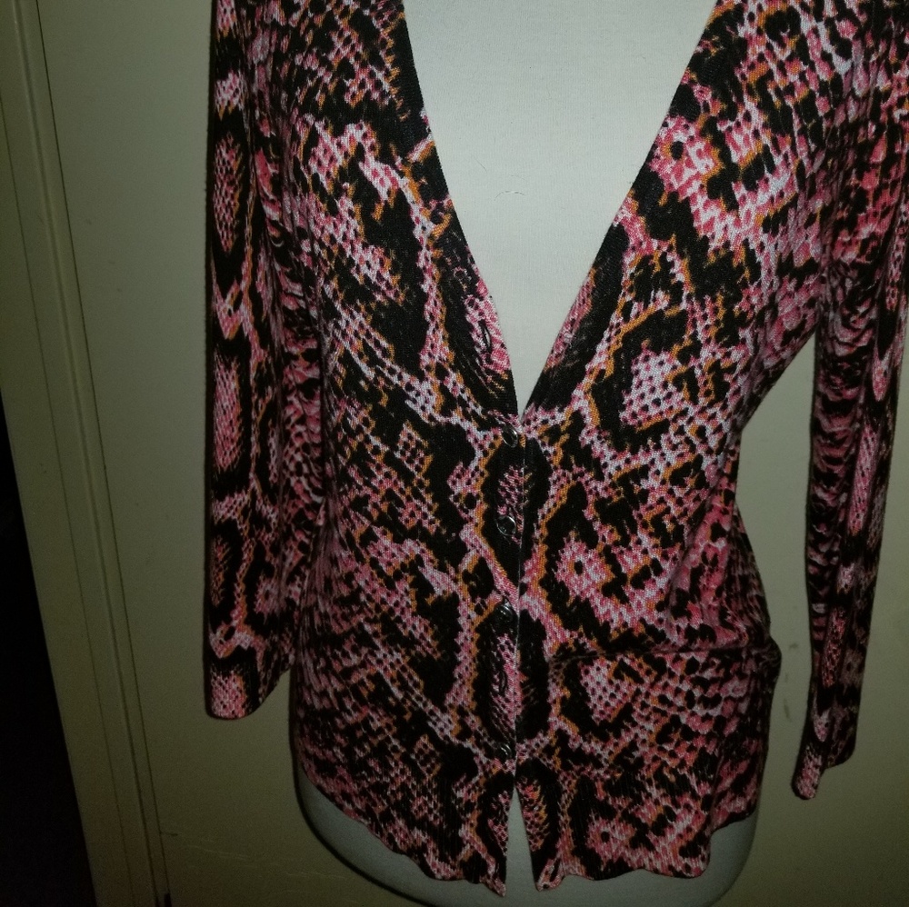 Sweater - Picture 3 of 5